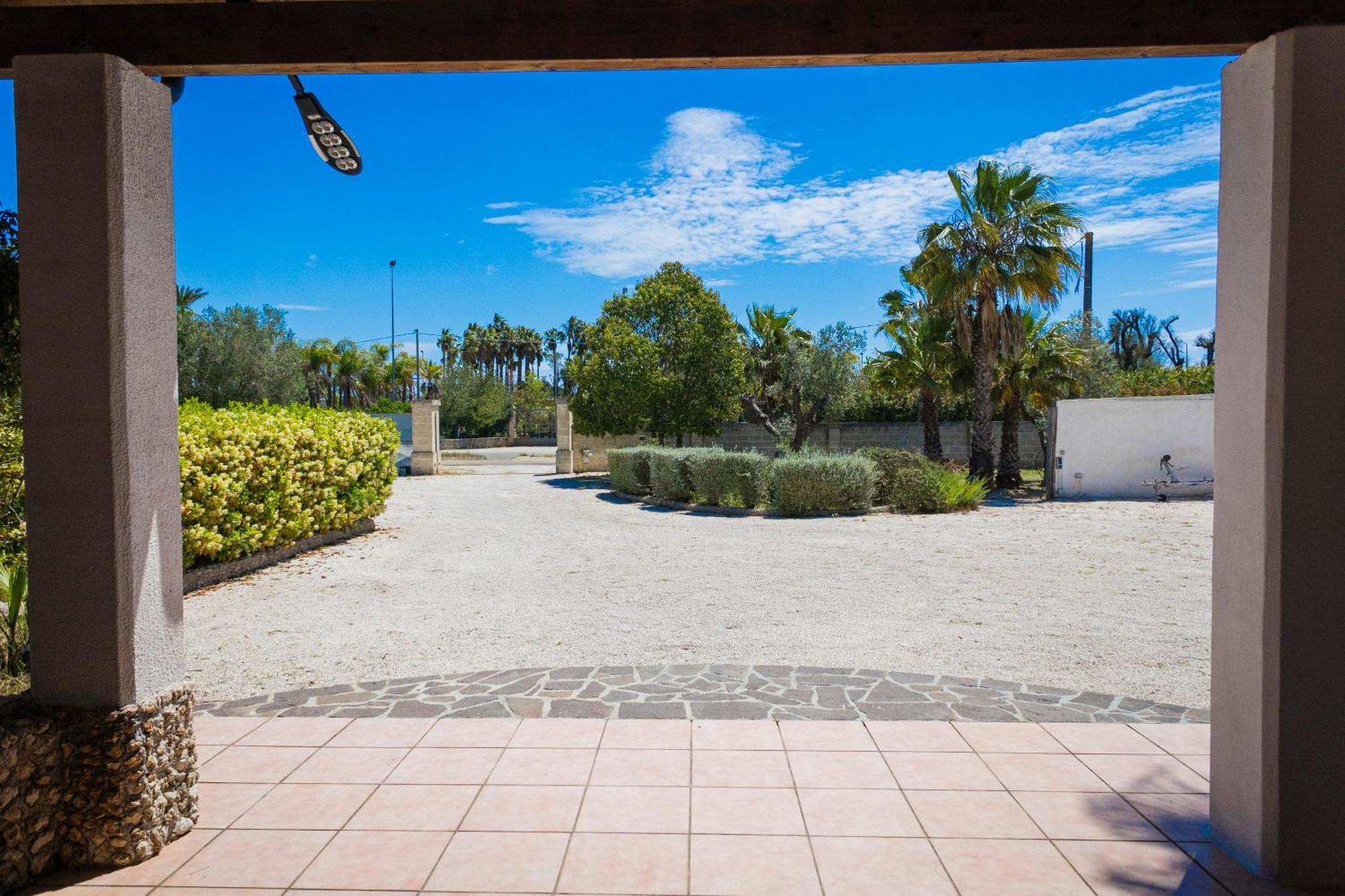Villa El Capitano With Garden And Pool - Happy Rentals Muro Leccese Eksteriør bilde